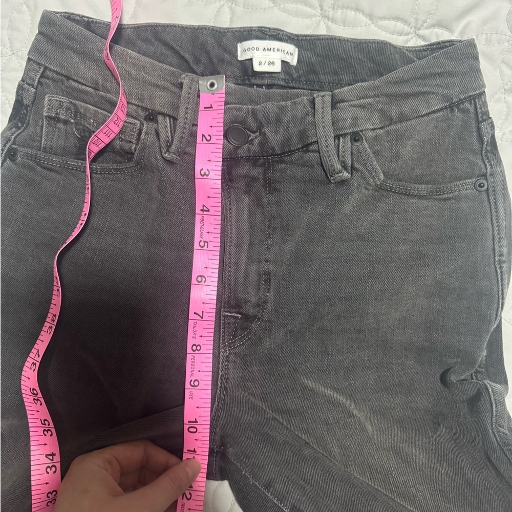 Good American Crossover Waist Skinny Jeans in Dark Grey - Women’s 2 - Picture 5 of 9
